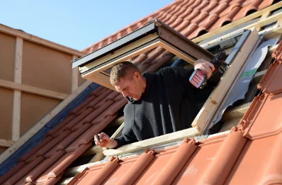 Pose de fenêtres de toit Velux au Temple